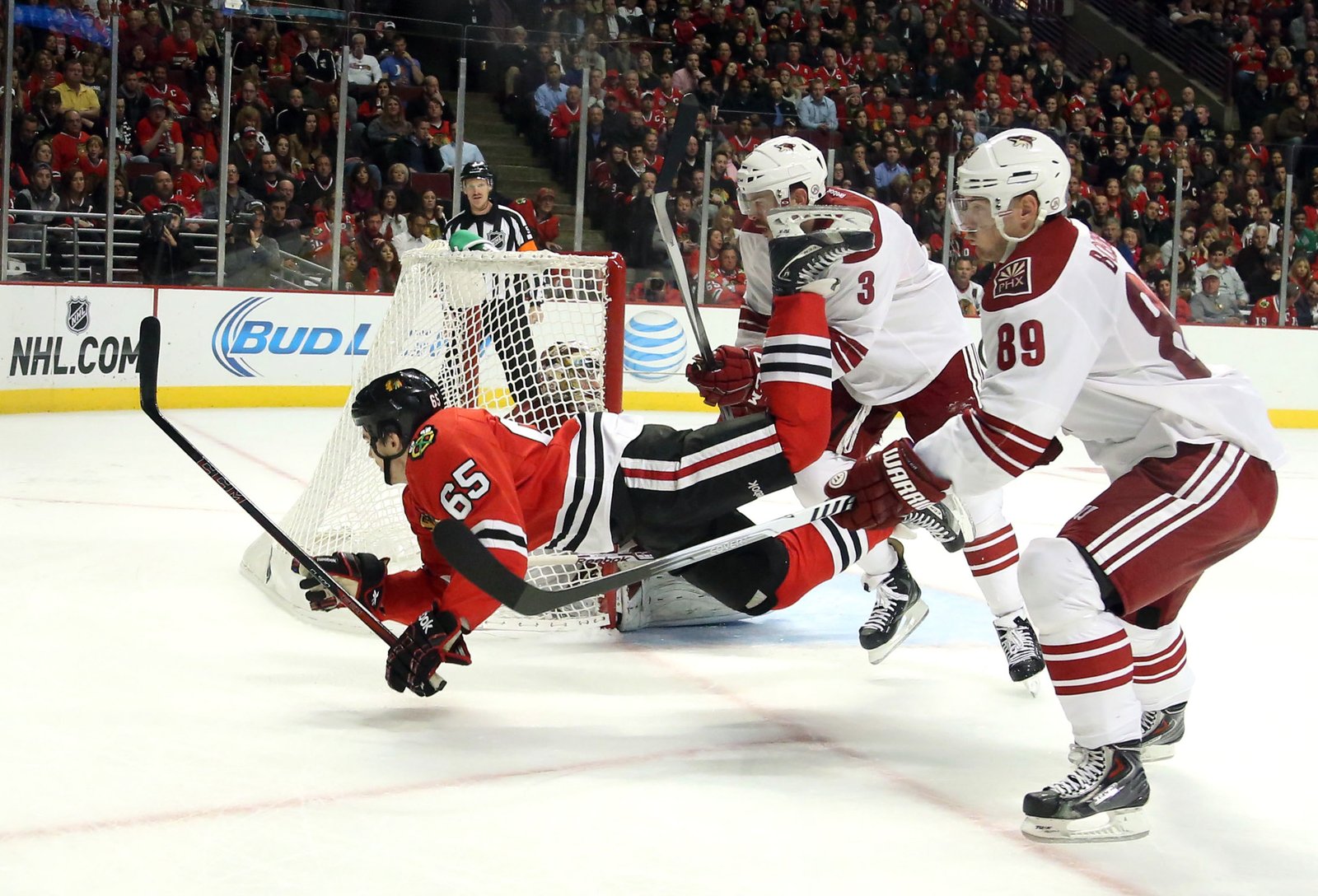 Everything Old Is New Again: Blackhawks 4 – Coyotes 4 (Hawks Win Cup Stacking)