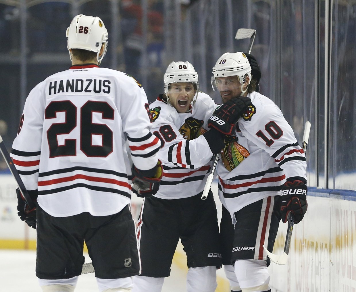 He Fills His Head With Culture: Blackhawks 2 – Sabres 1