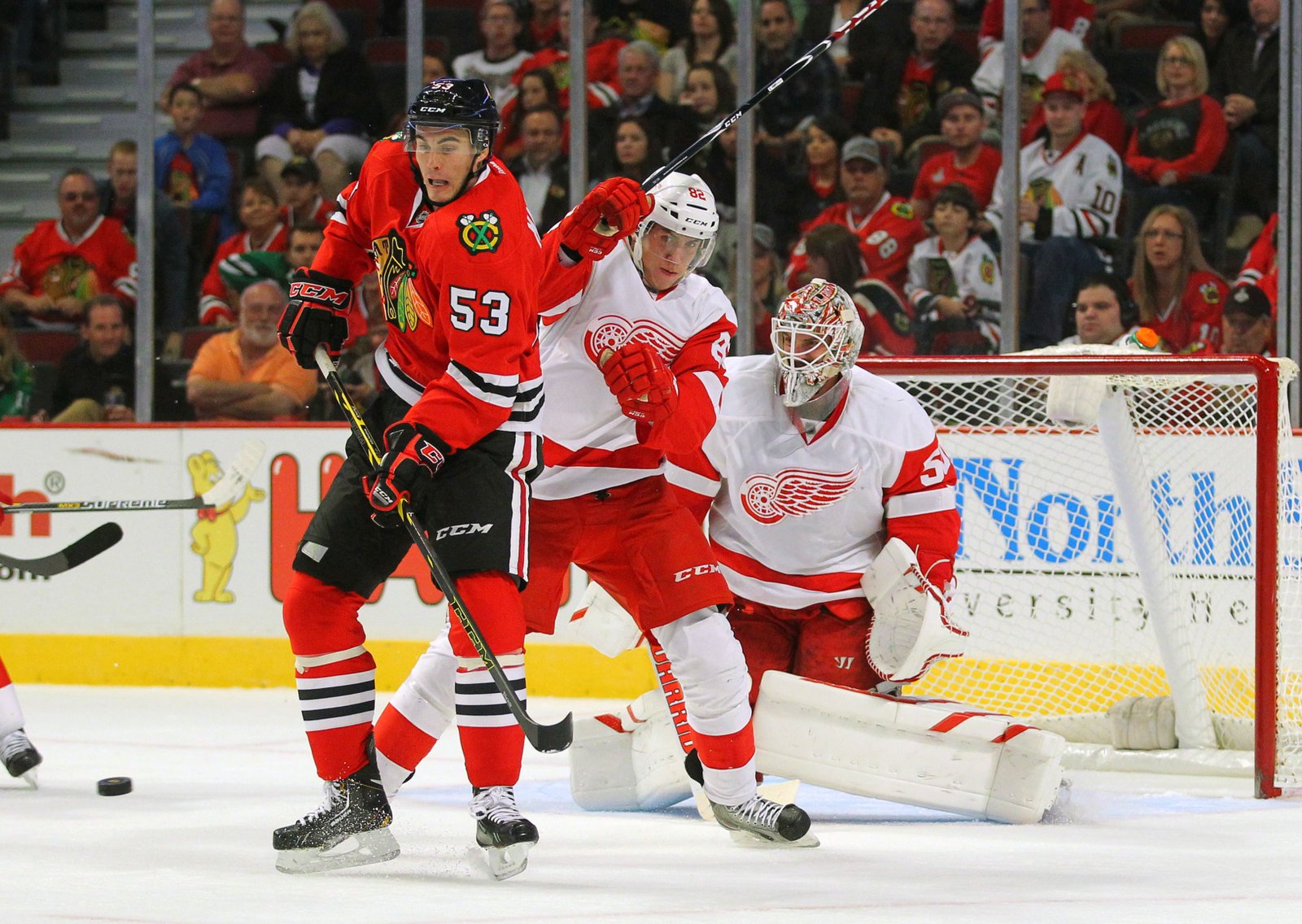 Does Anybody Really Know What Time It Is – Blackhawks 2, Red Wings 1