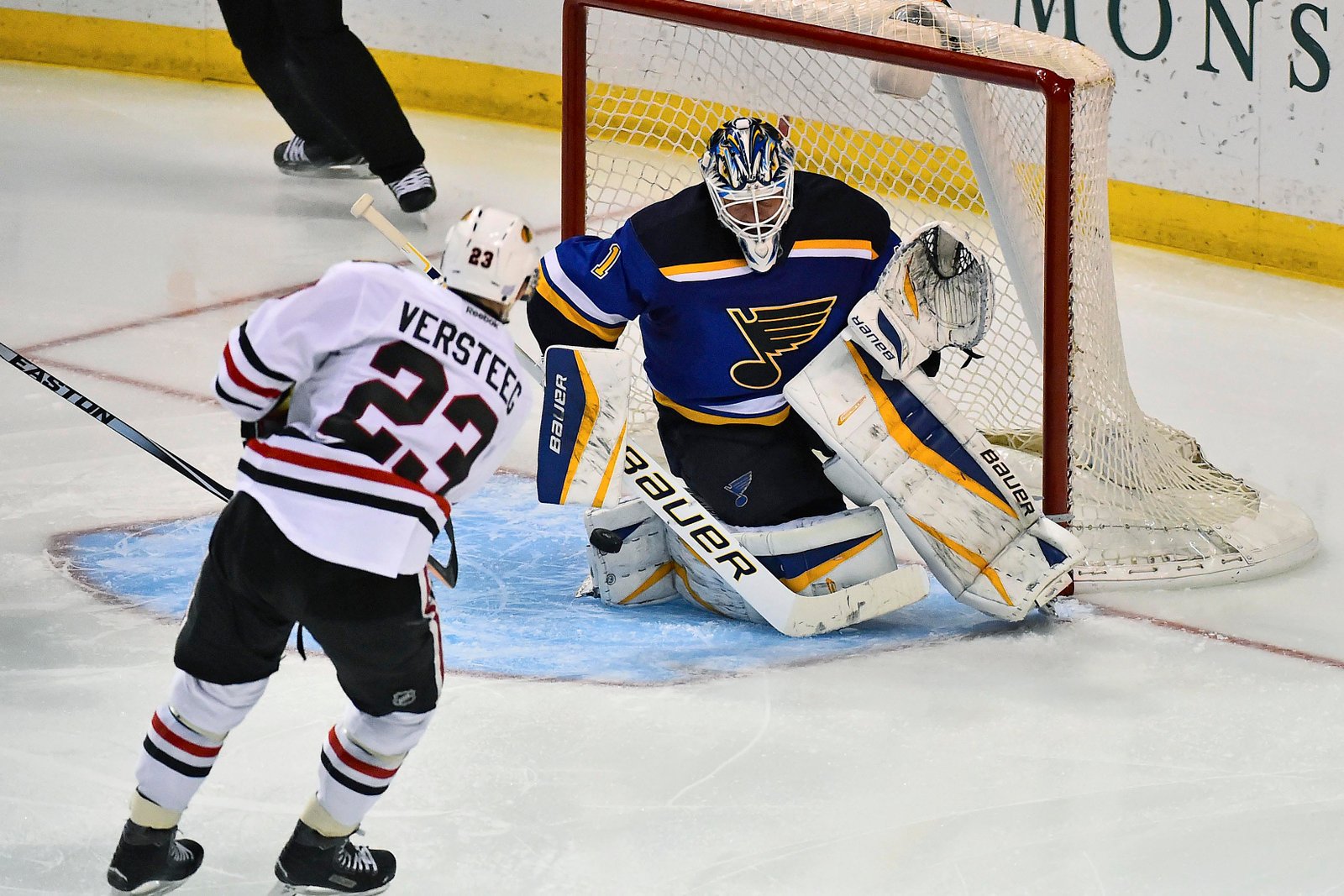 I'm Not The Only One: Blues 3, Blackhawks 2