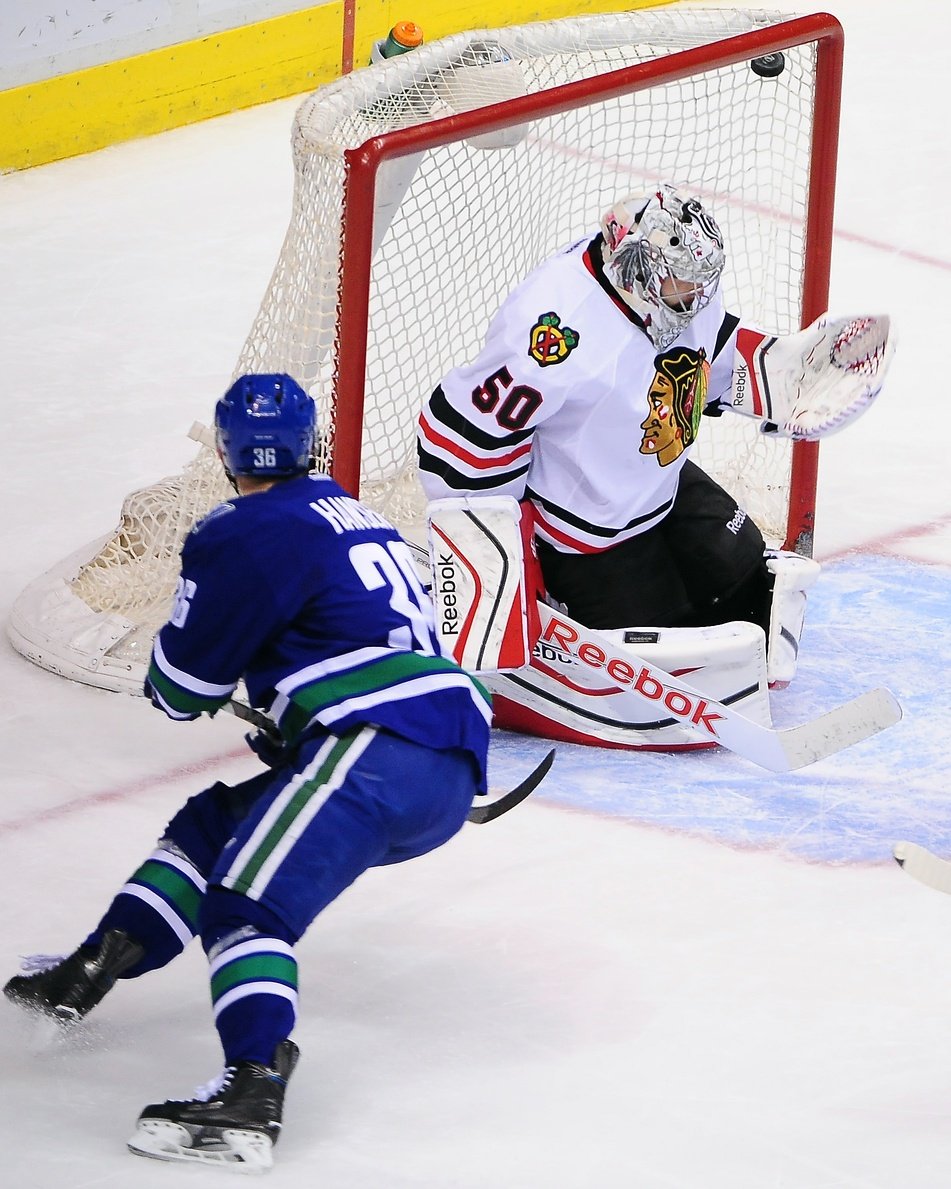 Sailin On: Blackhawks 1 – Canucks 4