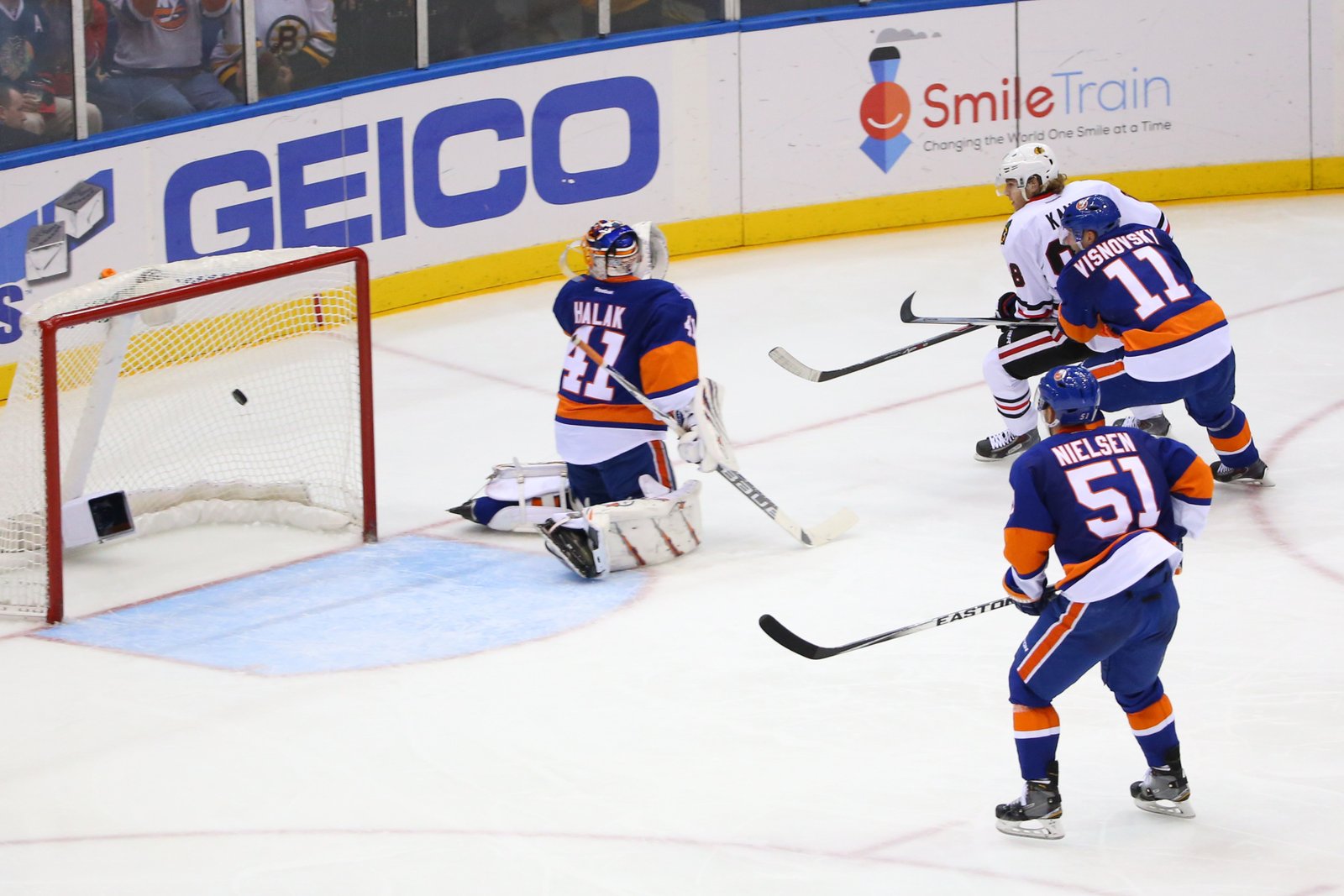 Isle of Man: Islanders 3, Blackhawks 2 (BONUS: Morin Freed)