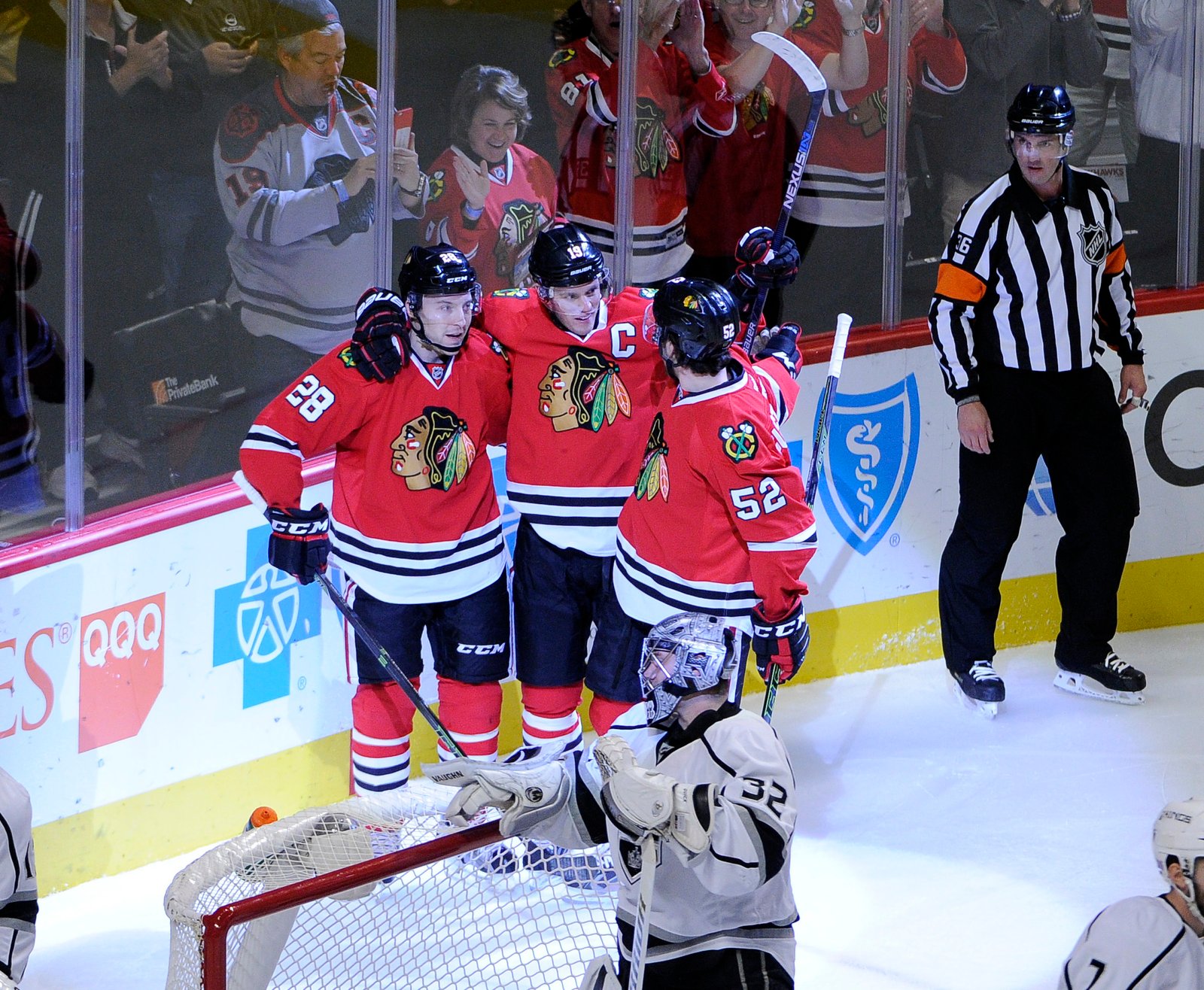 An Empty Bottle of Gin: Blackhawks 4, Kings 2