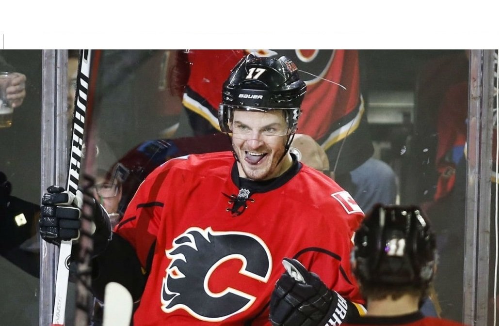 Sit Back, Relax, And Strap It Down – ’17-’18 Blackhawks Player Previews – Lance Bouma