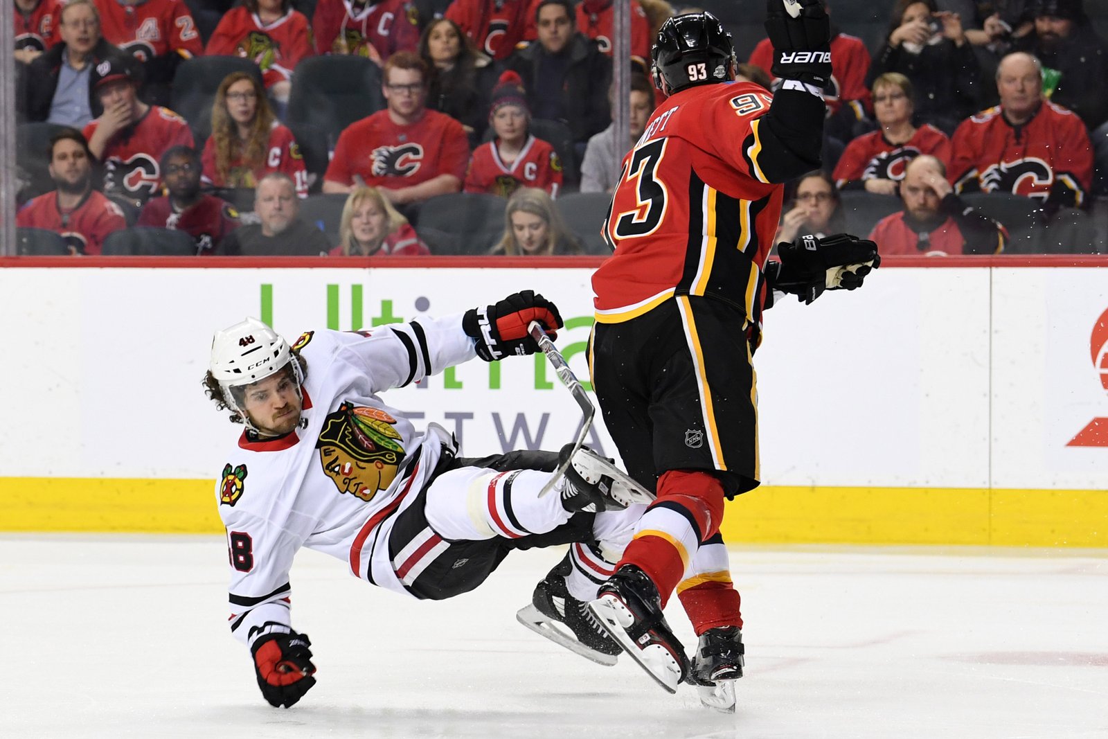 Game #52 – A Certain Shade Of Green – Hawks 3, Flames 3 (Flames Win Southwest Airlines Check-In Derby)